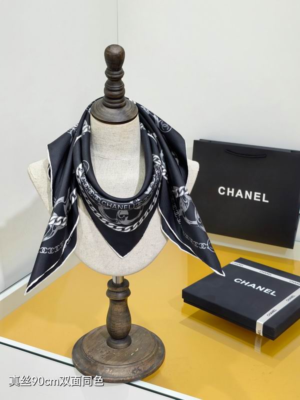 Chanel silk scarf hm16